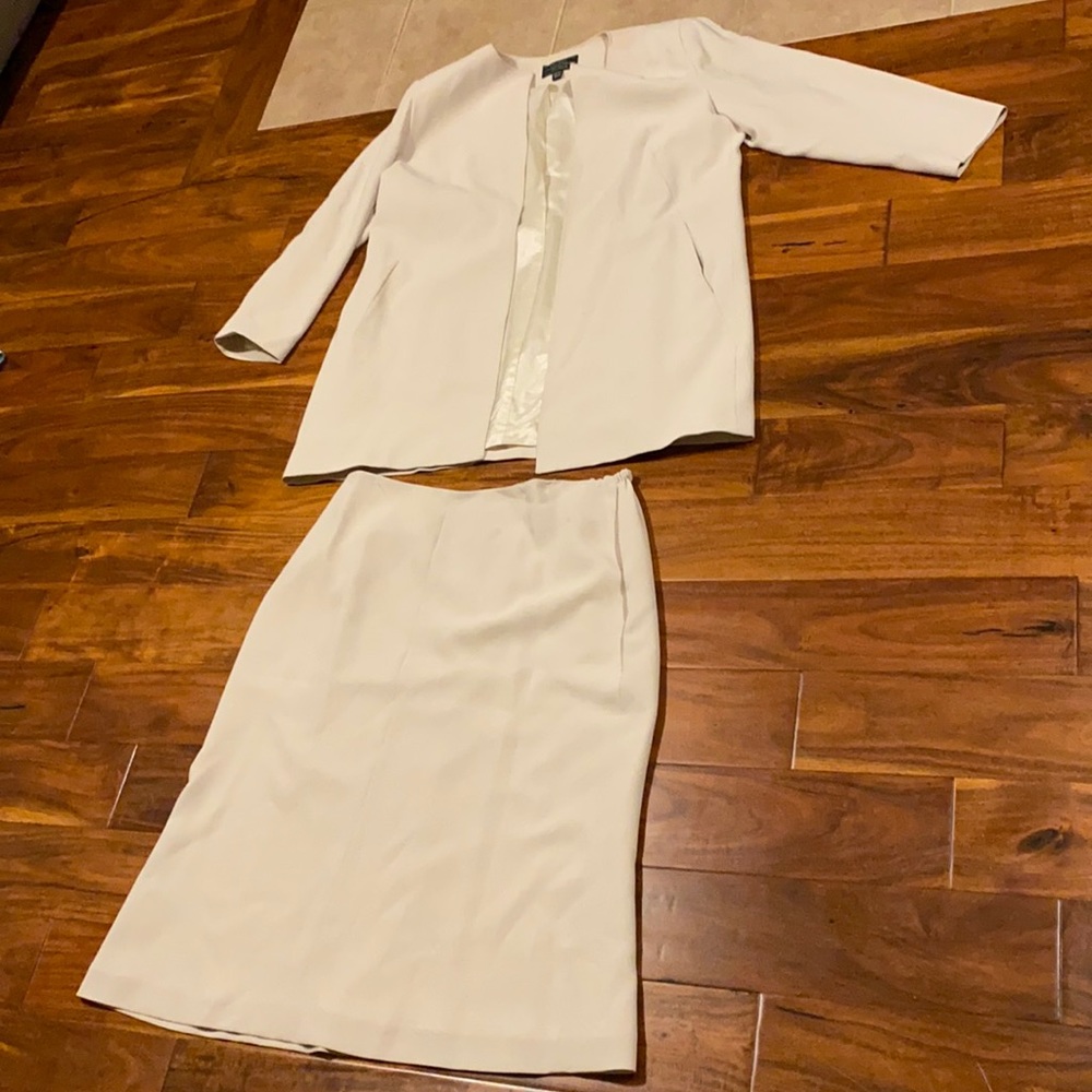 Cream suit set Louben by Laura plus size 18